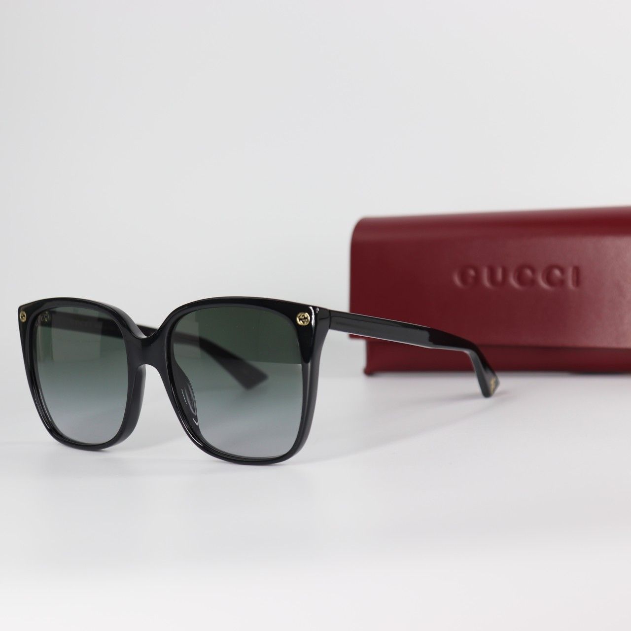 *NEW* Gucci Grey Gradient Cat Eye Ladies Sunglasses *NEW* Gucci Grey Gradient Cat Eye Ladies Sunglasses