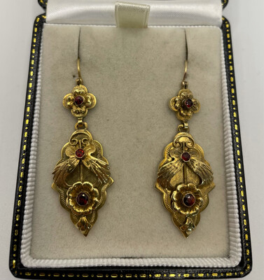 Victorian Garnet And Garnet Gold Drop Earrings.