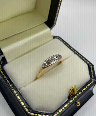C.1910 18ct And Platinum Antique Ring With Five Old Cut Diamonds.