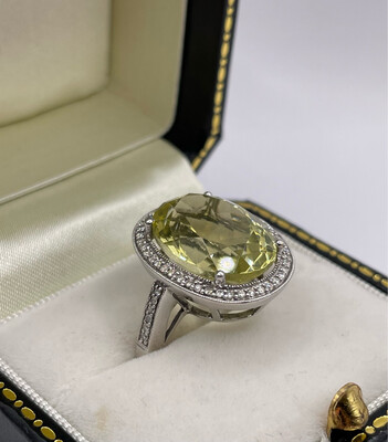 Stunning Citrine And Diamond 18ct White Gold Ring.