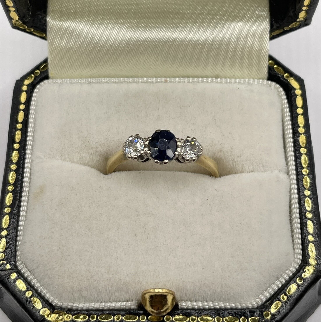 Vintage Sapphire And Diamond 18ct Gold Ring.