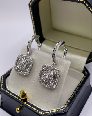 Lovely 18ct 0.78ct Diamond Filigree Drop Earrings.