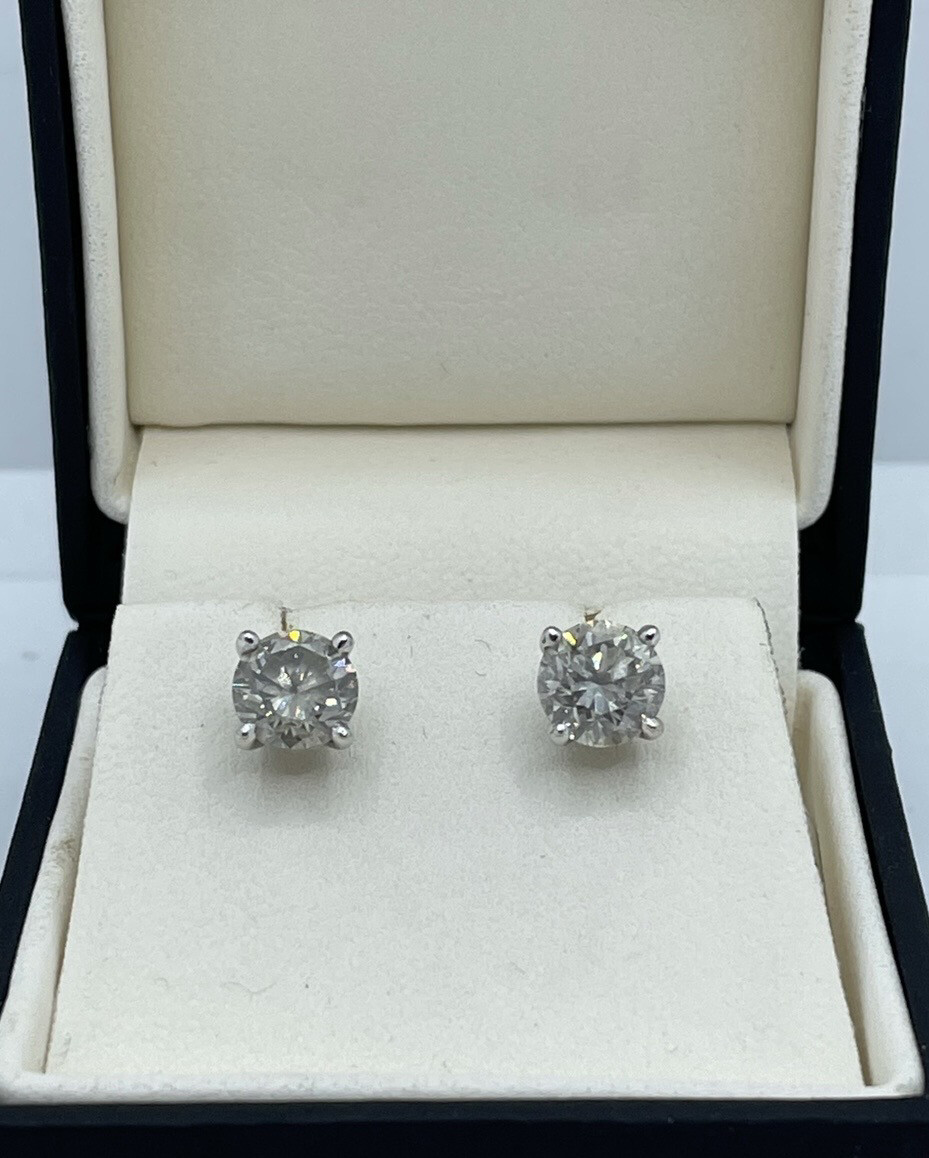 2.02ct Diamond Stud Earrings