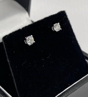 18ct White Gold .40ct Brilliant Cut Diamond Four Claw Stud Earrings