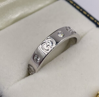 Gucci Icon Diamond Ring In 18ct White Gold