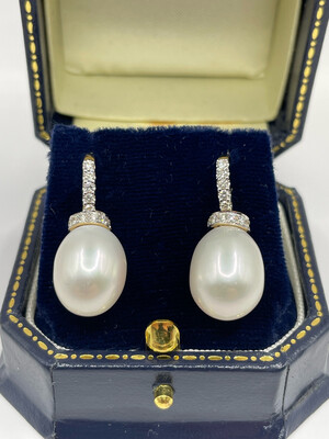 Diamond And Freshwater Pearl Drop Earrings In 18ct Yellow Gold