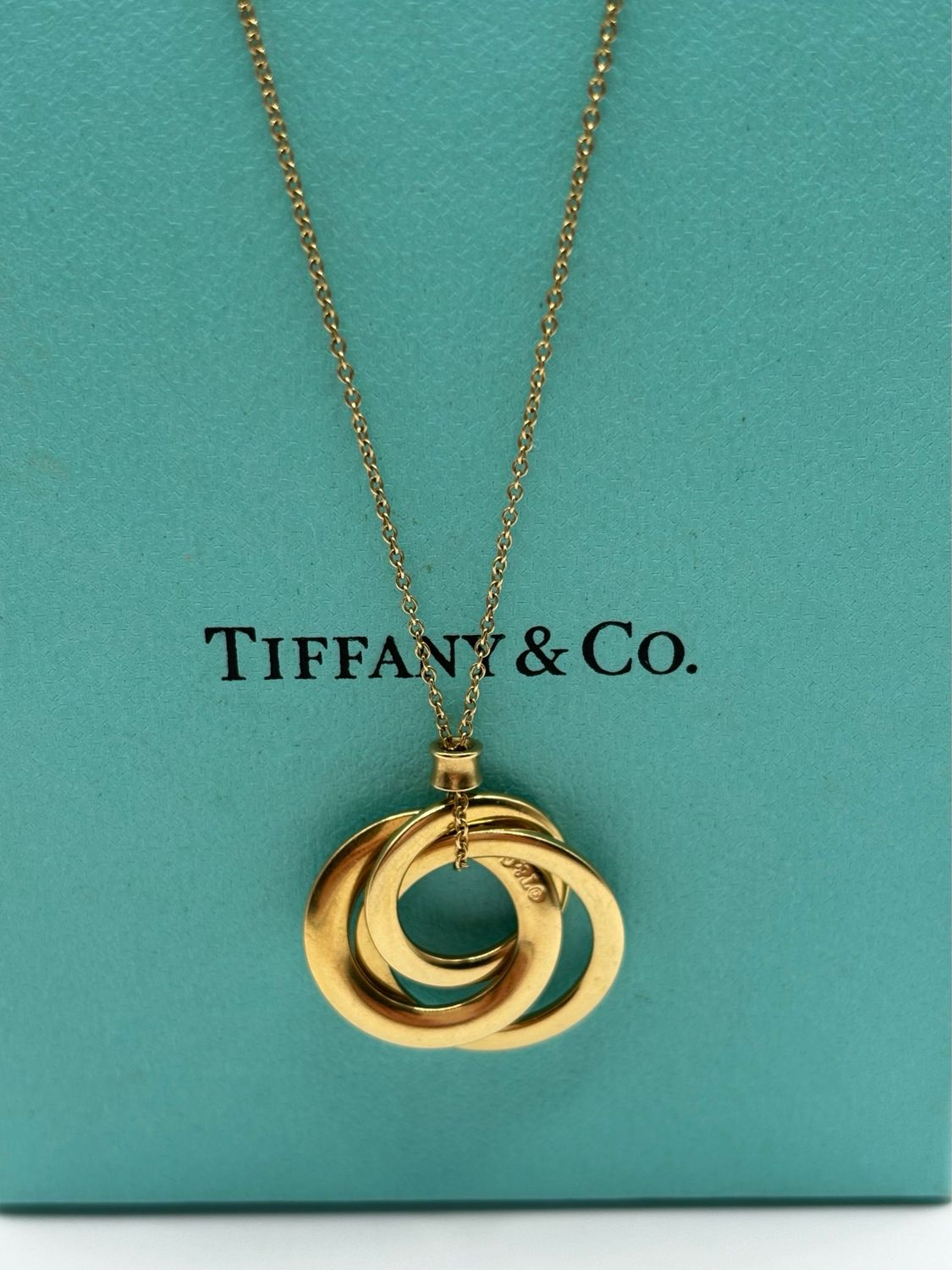 Tiffany & Co Vintage 18ct Yellow Gold Circles Pendant