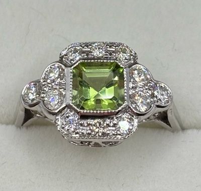 1ct Assher Cut Peridot & .60ct Diamond Deco Design Ring Set In Platinum