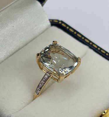 9ct Yellow Gold Ring With Large Green Amethyst And Diamond Shoulders