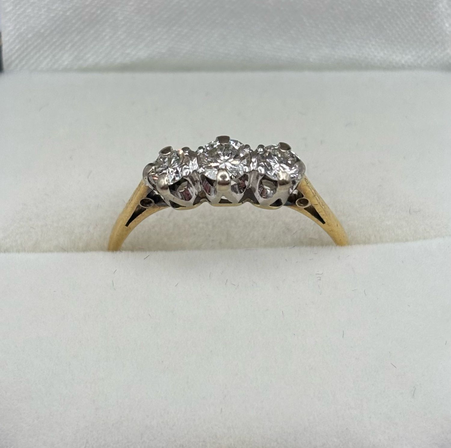 Late Victorian 3 Stone Diamond Ring In 18ct Gold & Platinum