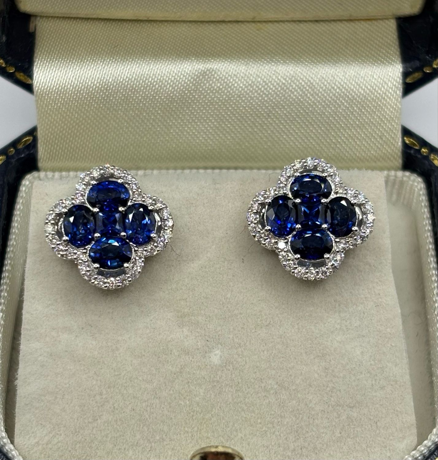 Stunning 2.20ct Sapphire & .40ct Diamond Clover Substantial Earrings In 18ct white Gold