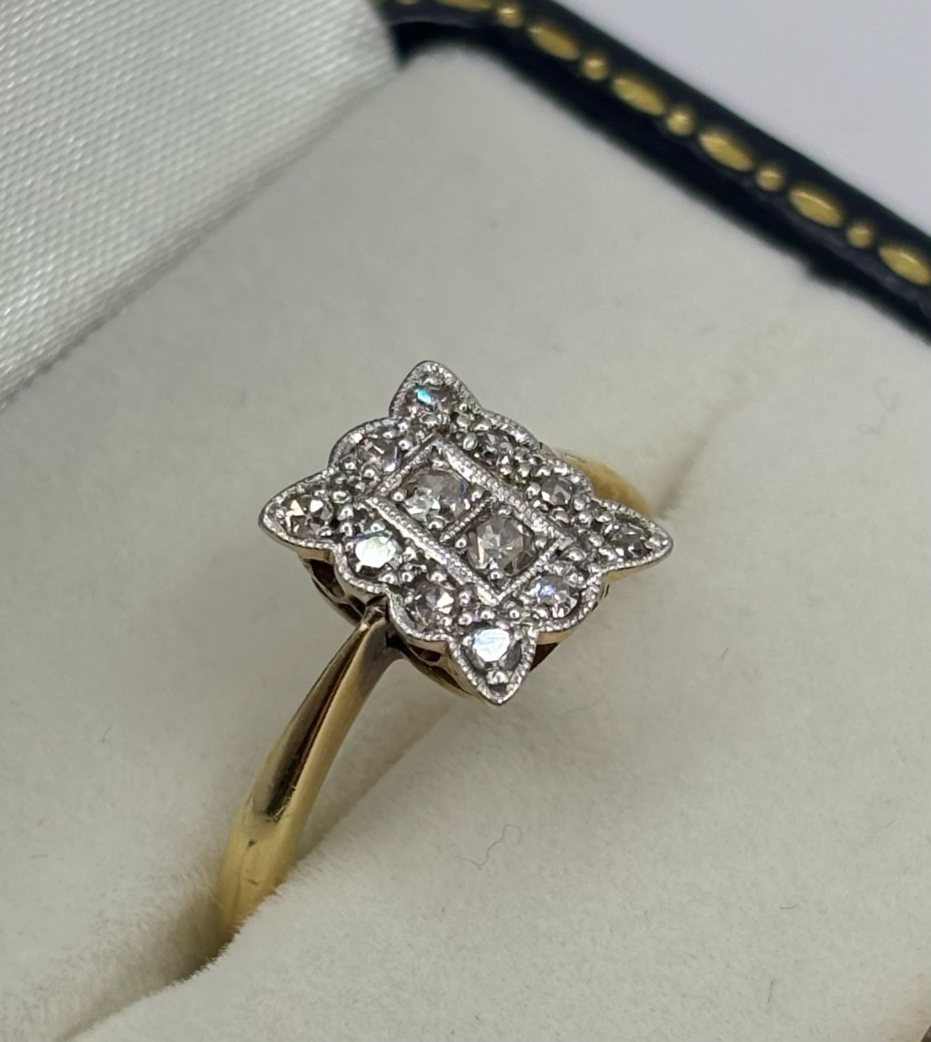 c1930’s Art Deco 18ct & Platinum Ring With Twelve Diamonds In Rectangular Style.