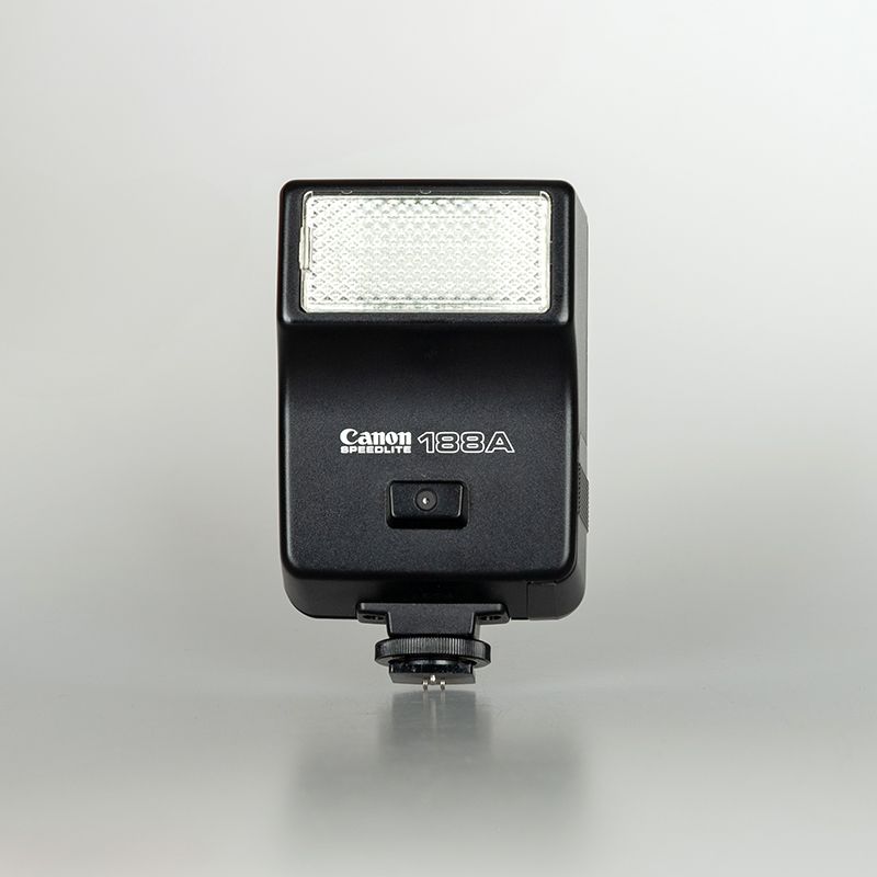 Occ. Canon Speedlite 188A