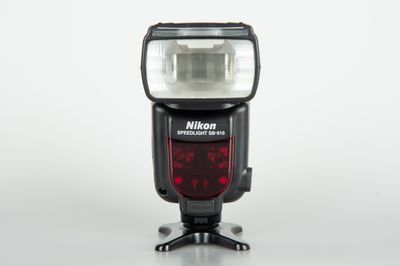Occ. Nikon SB-910