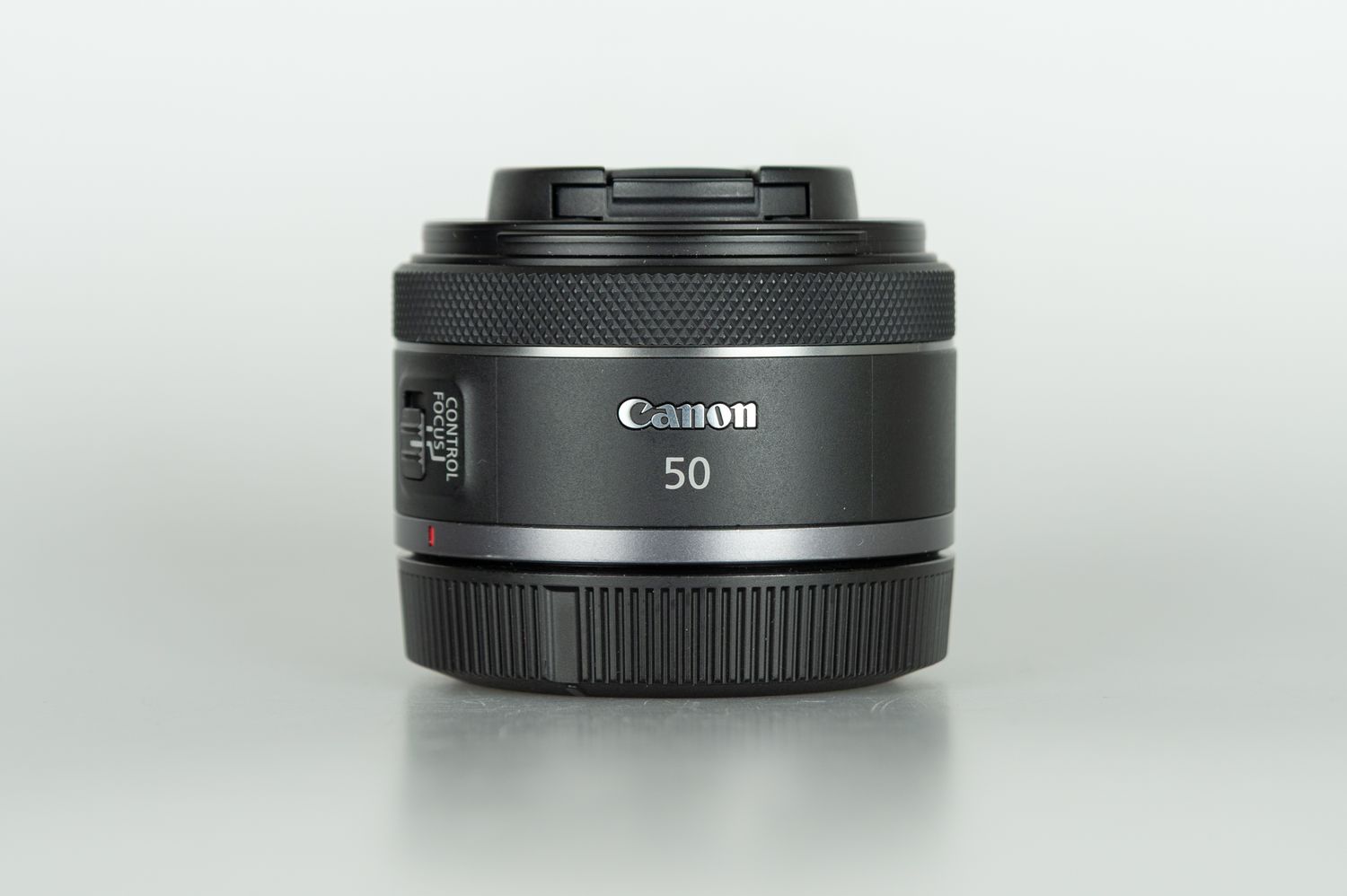 Occ. Canon RF 50mm 1.8 STM