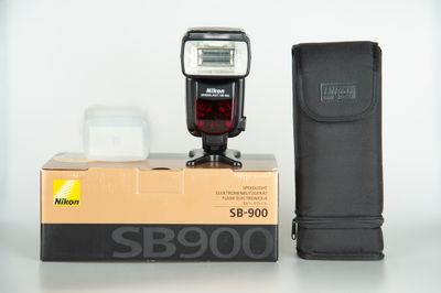 Occ. Nikon SB-900