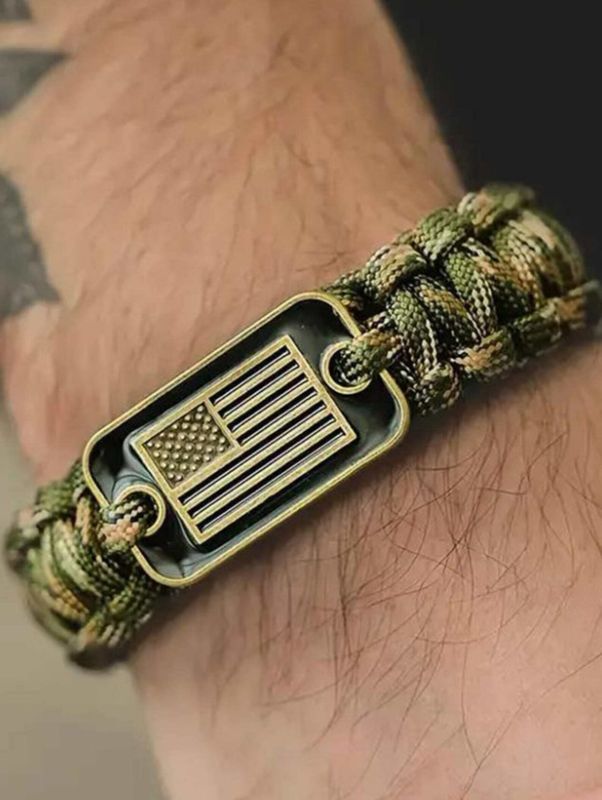 Paracord Braclet w/ Black & Gold Flag