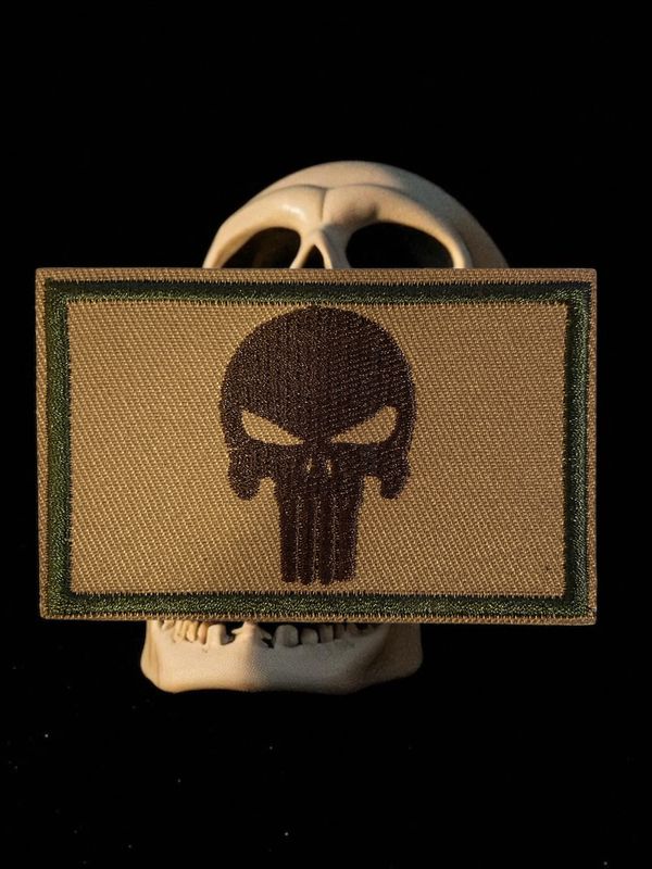 Punisher Patches Coyote/OD Outline