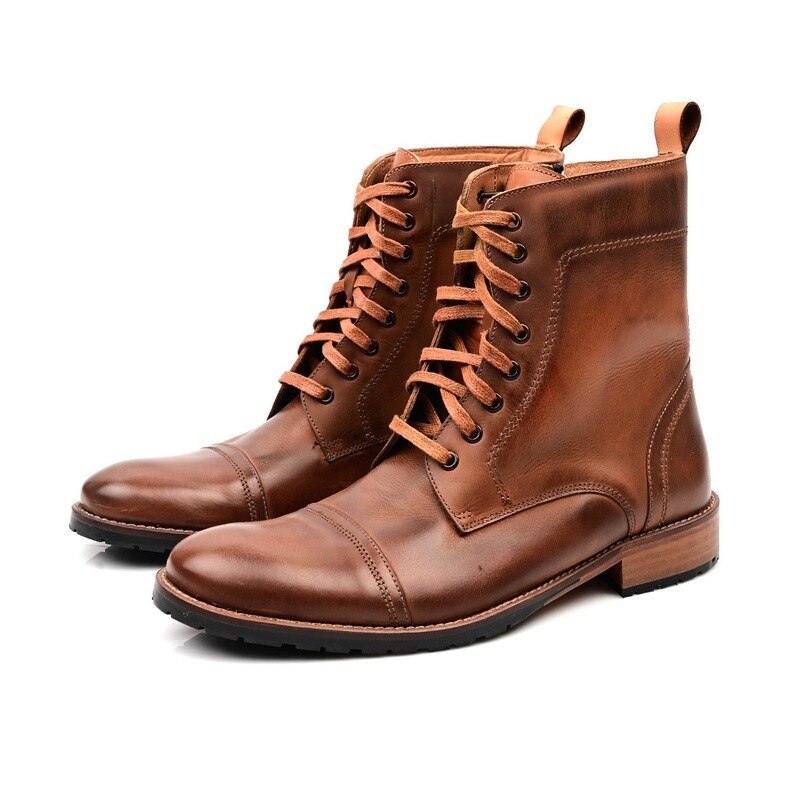 Bottes a lacet et fermeture eclair Marron