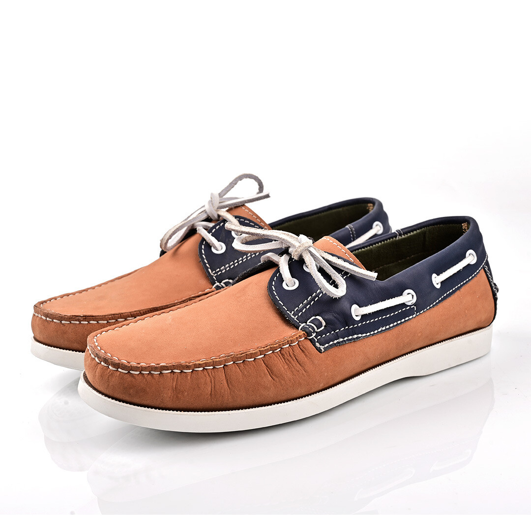 Bateau Nubuck Marron Claire et Cuir Marine Avec  Lacet Blanc