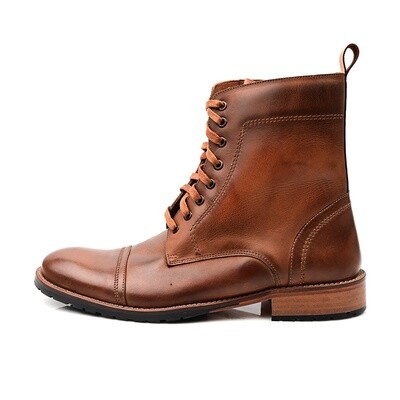Bottes a lacet et fermeture eclair Marron