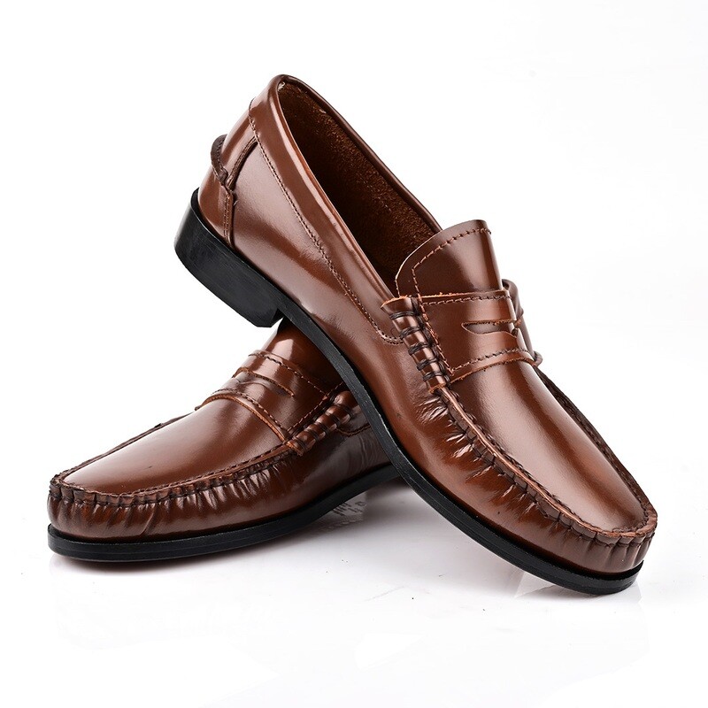 CLASSIC MOCASSIN POUR HOMME EN CUIR COGNAC