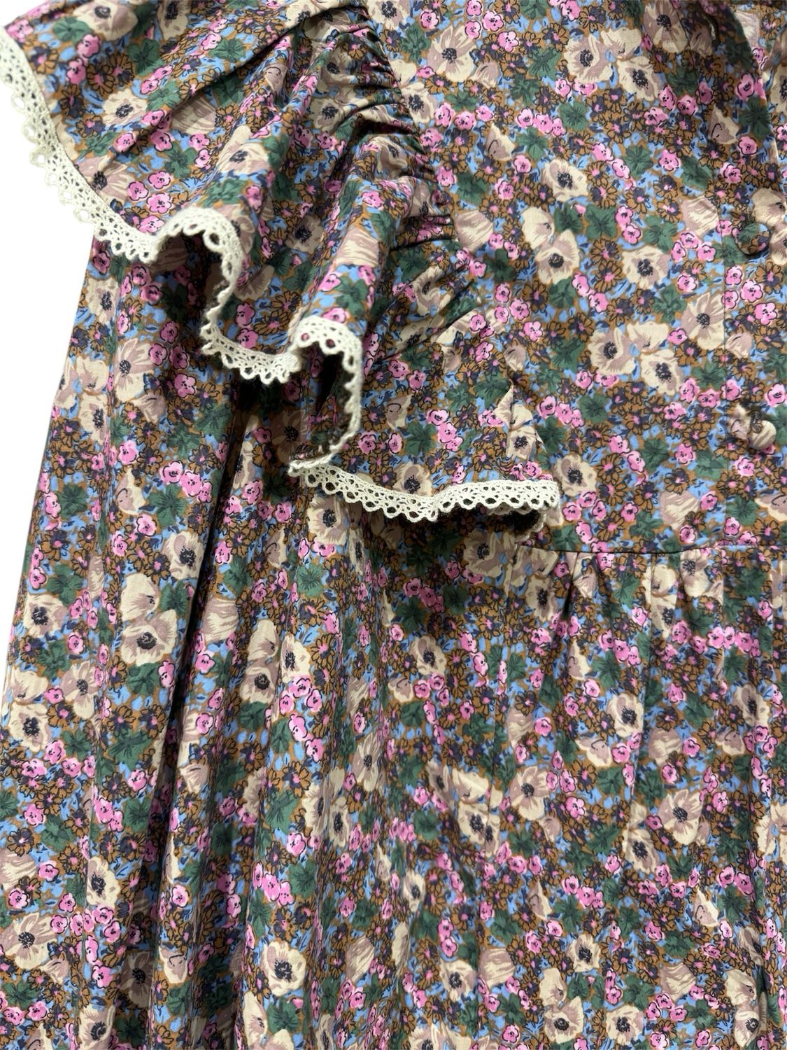 Blusa estampado liberty volantes
