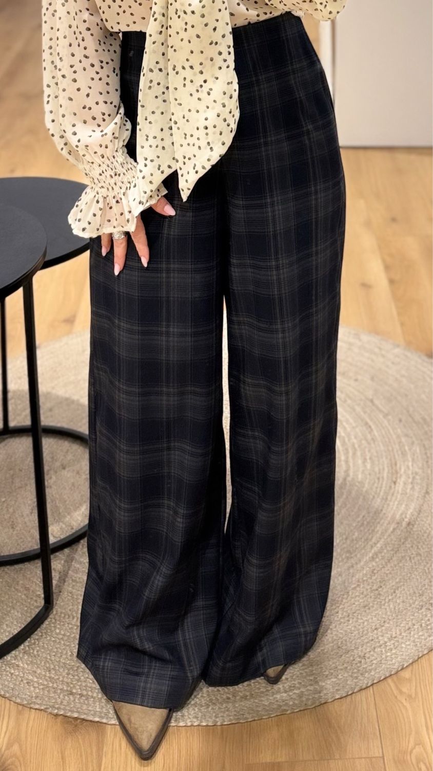 Pantalón fluido palazzo cuadros