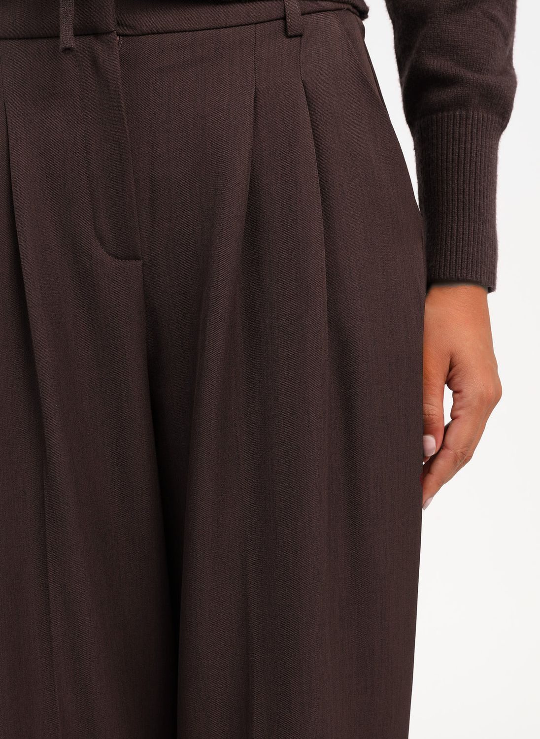 Pantalón pinzas “Pemy” borgoña oscuro