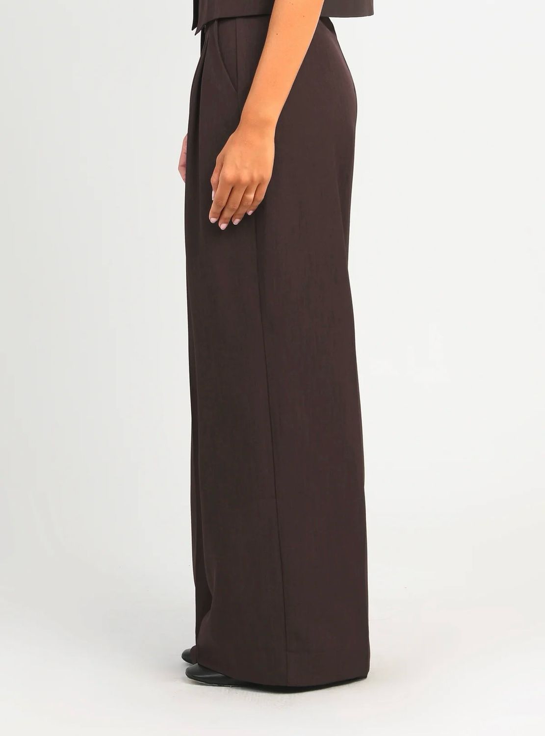 Pantalón pinzas “Pemy” borgoña oscuro