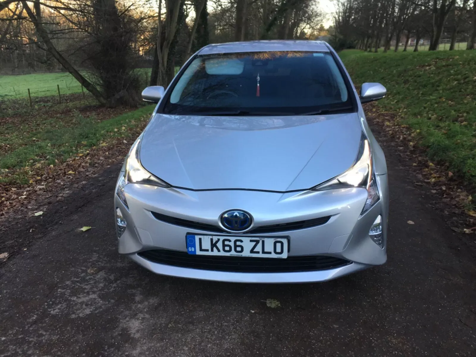 Toyota Prius 1.8 VVT-h Active CVT Euro 6 (s/s) 5dr