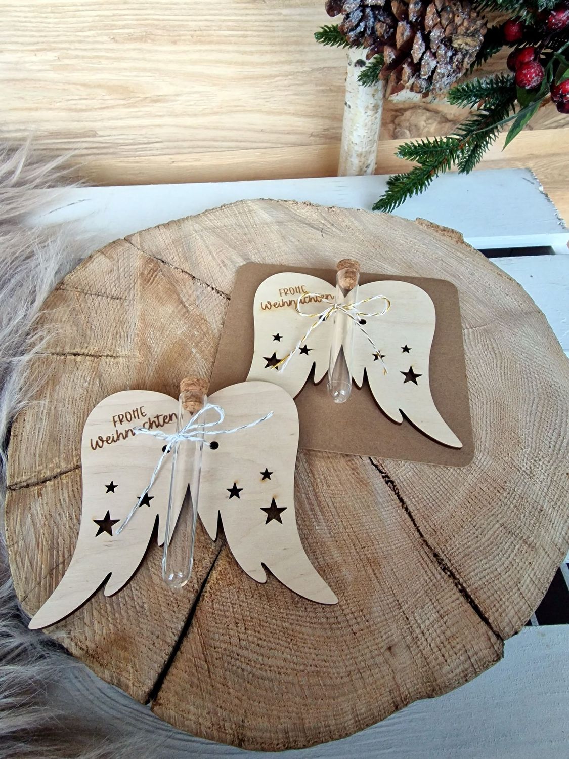 Flügeln "Frohe Weihnachten"