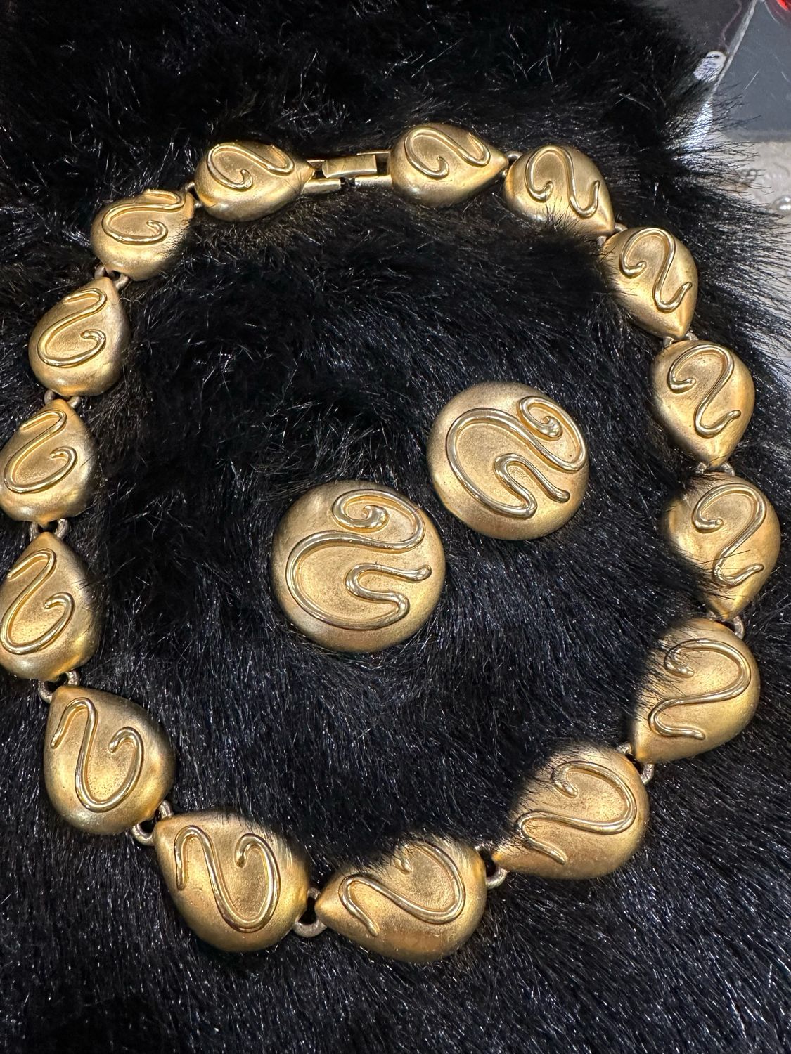 F. O. Inc Goldtone Choker And Earrings Set
