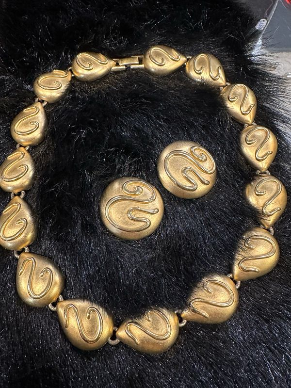 F. O. Inc Goldtone Choker And Earrings Set
