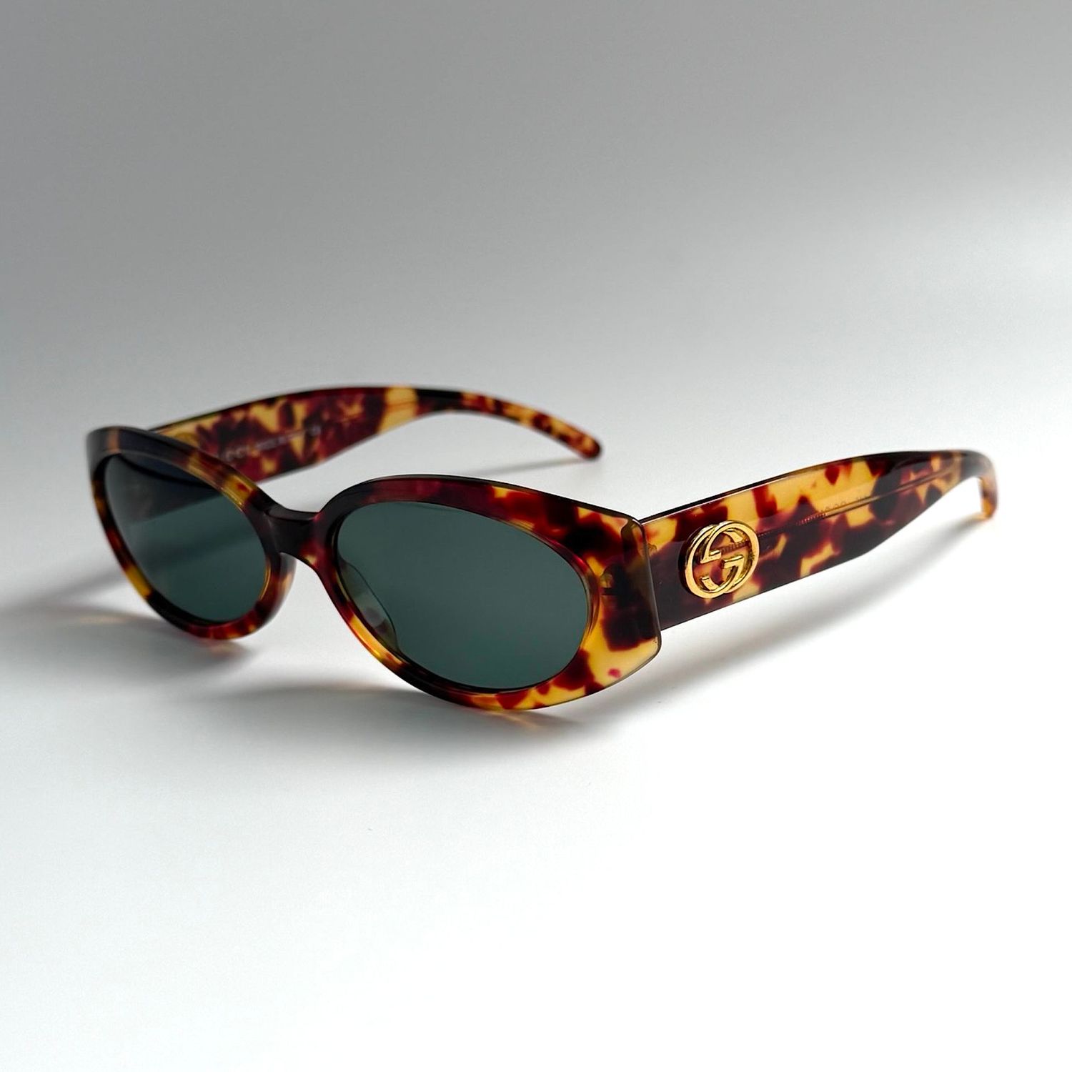 ​Gucci Sunglasses Wraparound GG2196
