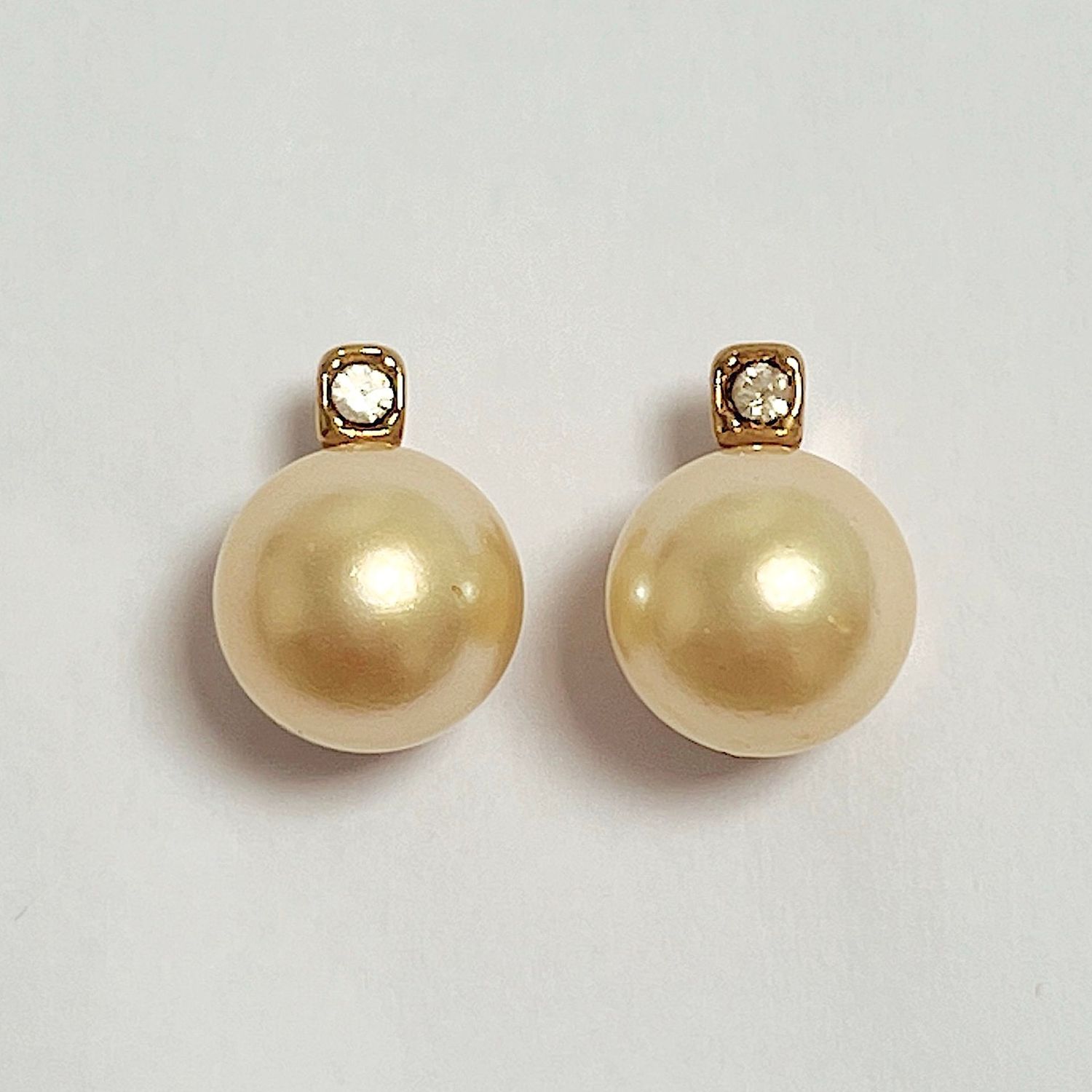 Christian Dior Earrings Pearl Studs Christian Dior Earrings Pearl Studs