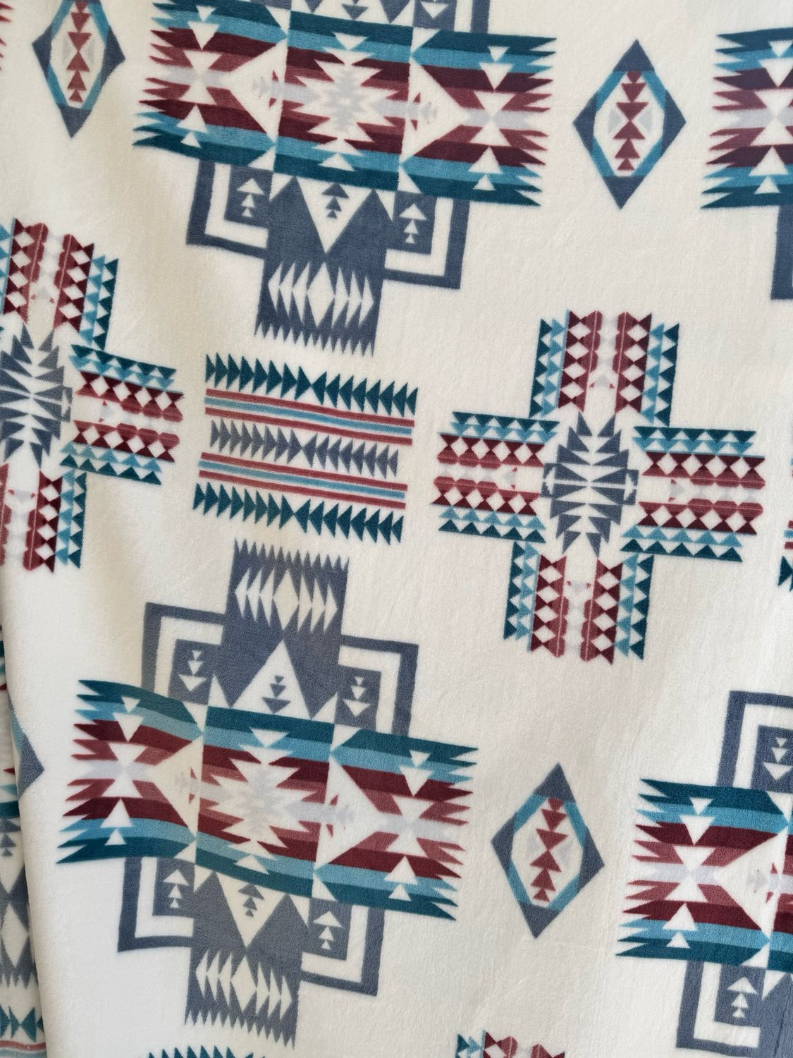 King - Cream/Grey/Red/Teal