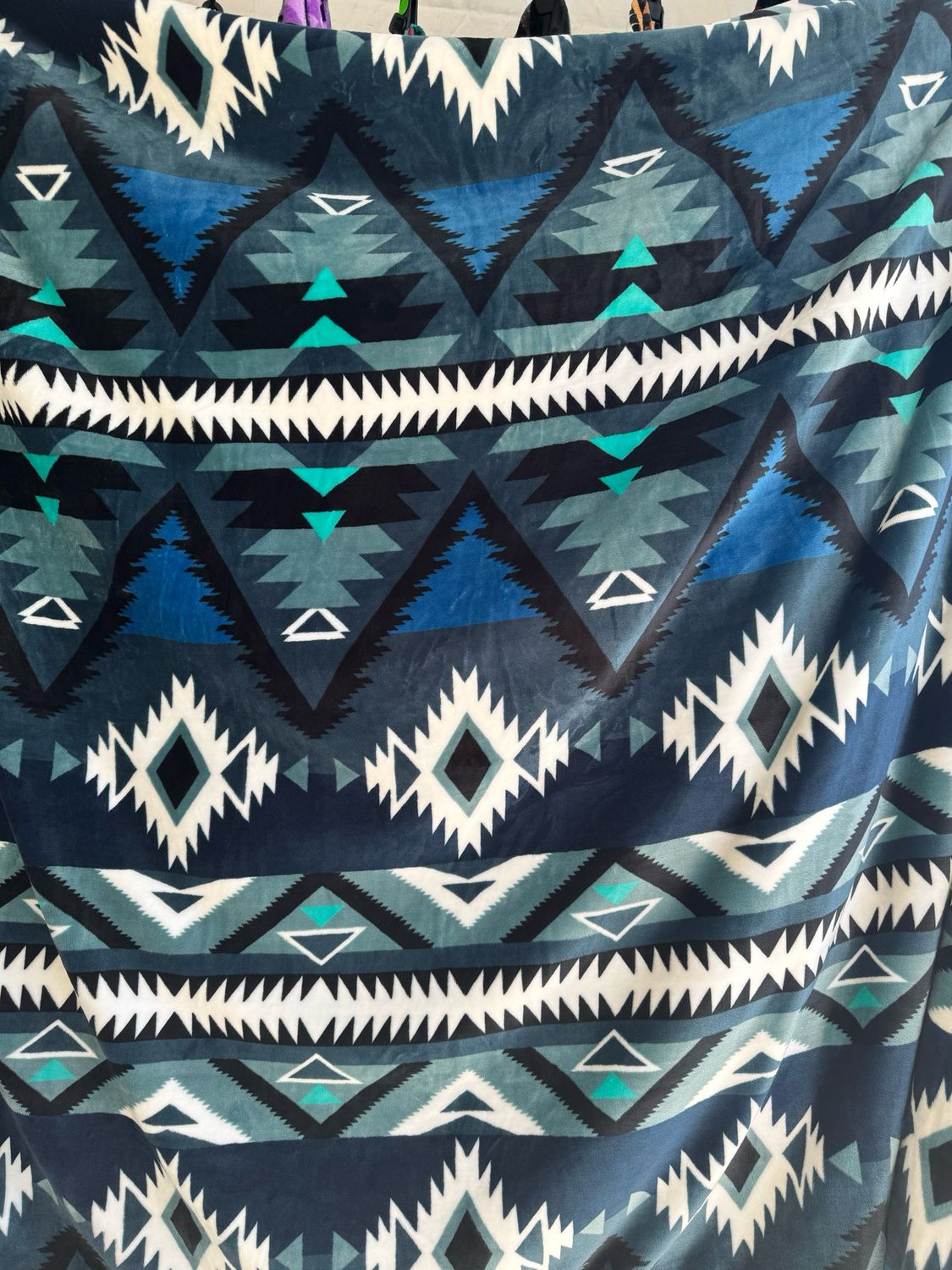 King - Navy Blue/Black/Teal/White/Blue