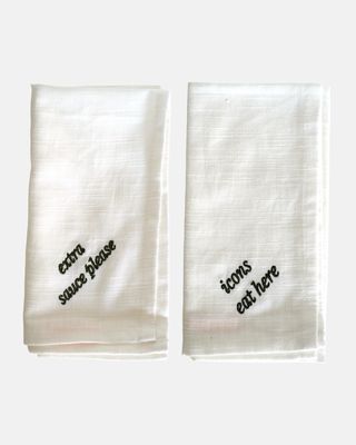Set geborduurde servetten 'extra sauce please' en 'icons eat here'