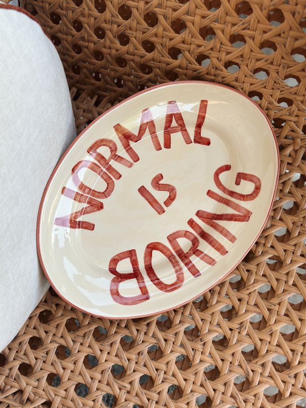 'Normal is boring' serveerschaal