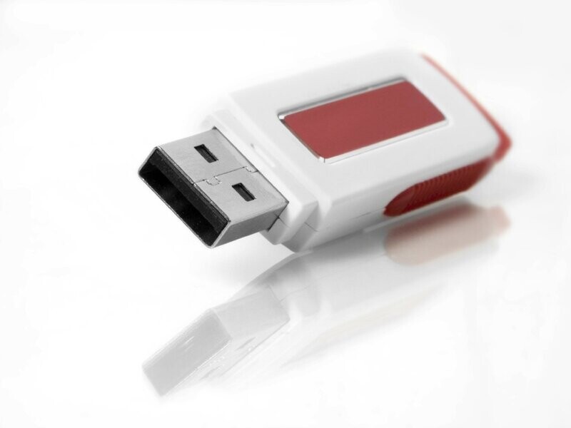 Flash Drive up to 4 images w/ copyright release