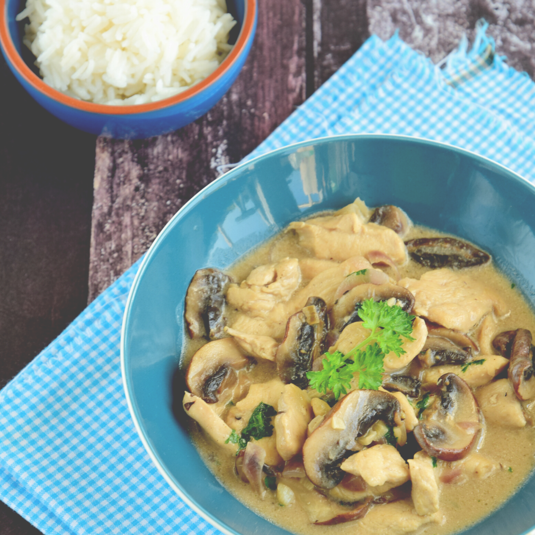 Emincé de poulet aux champignons Emincé de poulet aux champignons