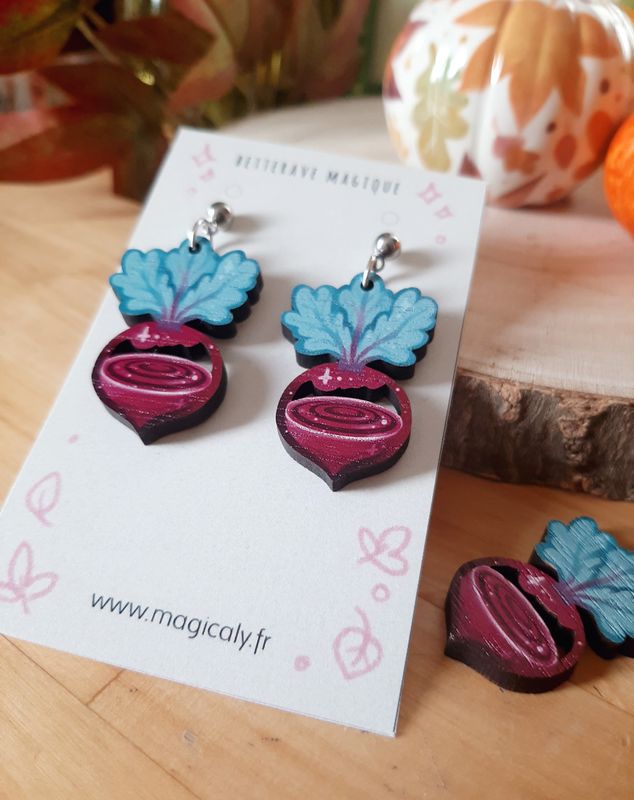 Boucles d&#39;oreilles • Betterave