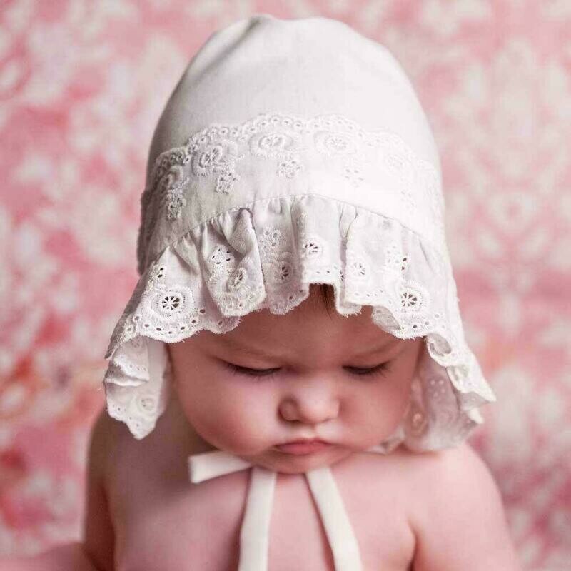 White Flower Eyelet Bonnet