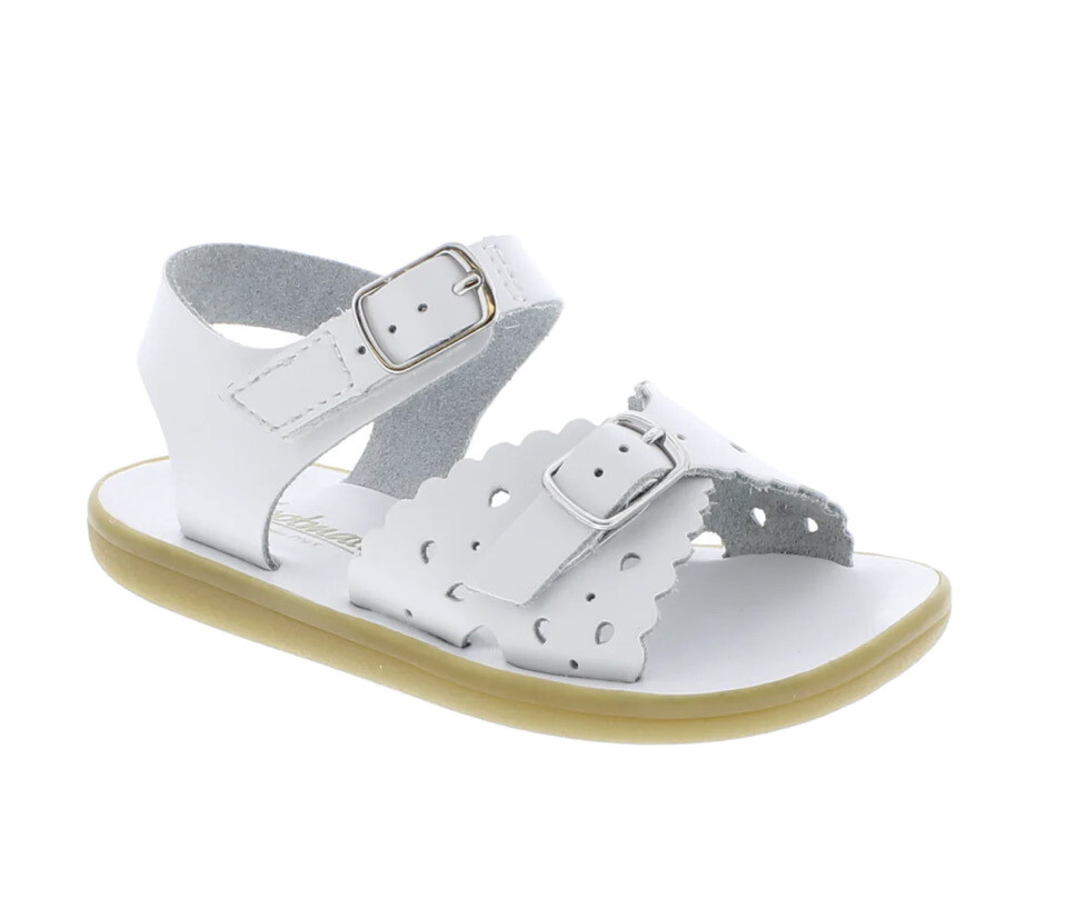 Ariel Sandal - White