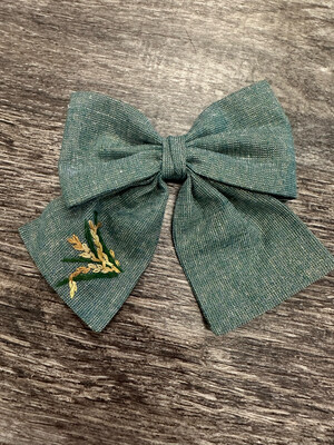 Green w/ Gold speckle hand Embroidered Rice Bow