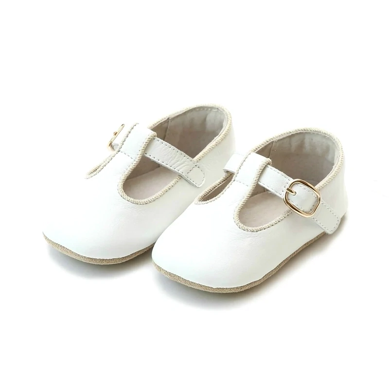 Evie MJ White 3533