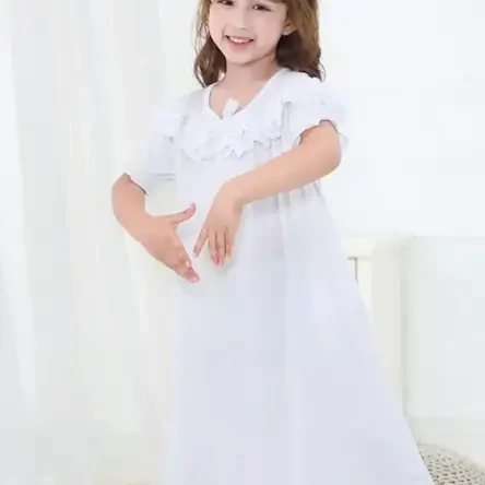 Lace Sleeveless Gown 