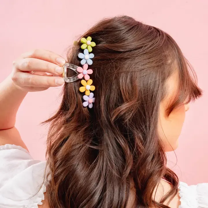 Daisy Claw Clip- Lively