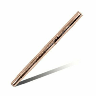 Pluma Tesi Slim Pluma Tesi Slim